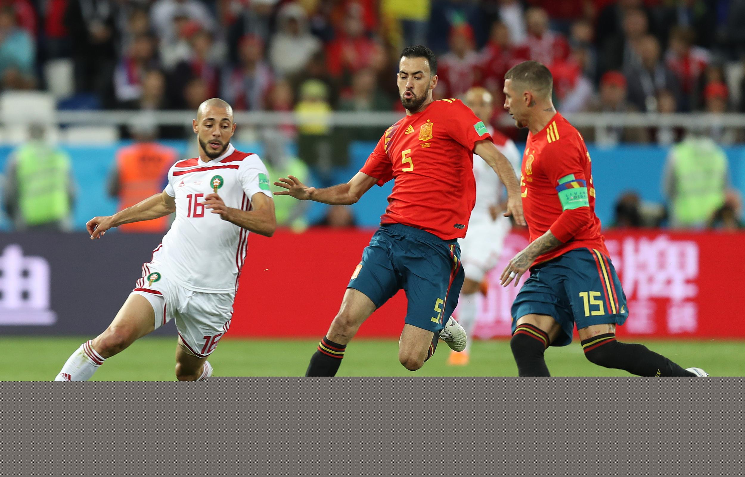 奥莫特不服软！频繁凌晨早起特训，采访屏蔽争议声，仍要冲总决赛（奥莫特强势回击：连日凌晨苦练，采访屏蔽质疑，剑指总决赛）