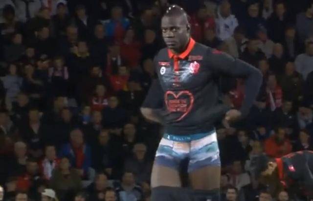 邮报：切尔西和皇马在关注穆里略，森林要价超过5500万镑