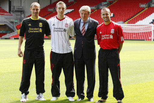 中超末轮前瞻：上海双雄冲击冠军，海牛、梅州争保级最后席位（中超收官战前瞻：上海双雄冲冠，海牛与梅州抢保级最后名额）