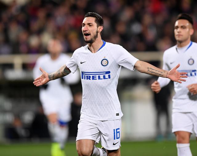 费迪南德：姆伯莫态度严谨且敬业，他能给曼联带来积极的影响（费迪南德看好姆伯莫：职业态度一流，能为曼联带来积极变化）