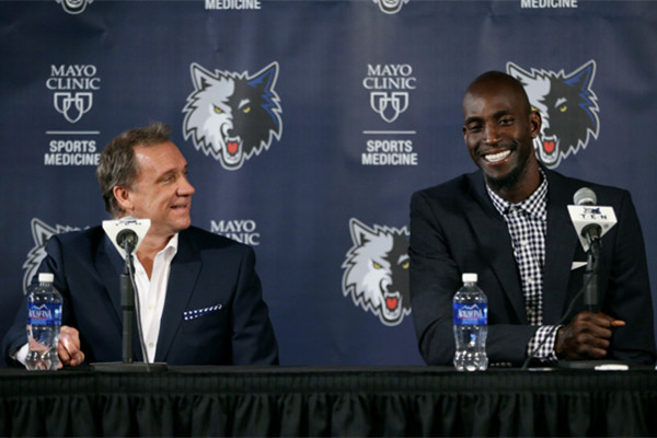 凌晨4点：欧冠19亿欧元对决，利物浦19人战国米，萨拉赫被弃！（凌晨4点，欧冠总身价19亿之战：利物浦19人挑战国米，萨拉赫落选！）