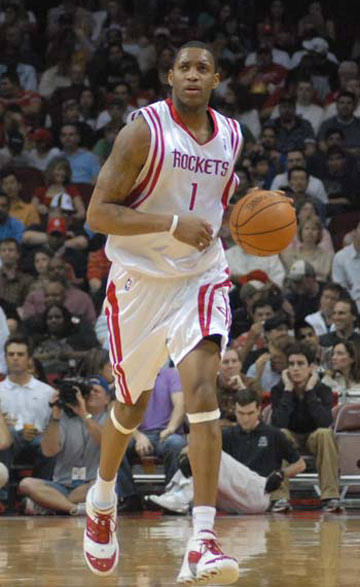 亚洲杯分组揭晓引球迷热议（亚洲杯分组结果出炉，球迷热议不断）