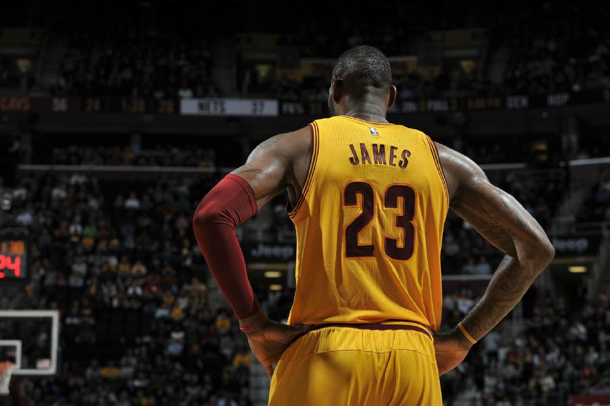 5场零封，秦子牛：自己发挥得还不错，主要是团队踢得非常好（五场零封！秦子牛：我发挥尚可，关键在团队出色）