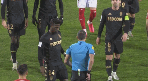 世界杯球场启用新冷却系统，科技感十足